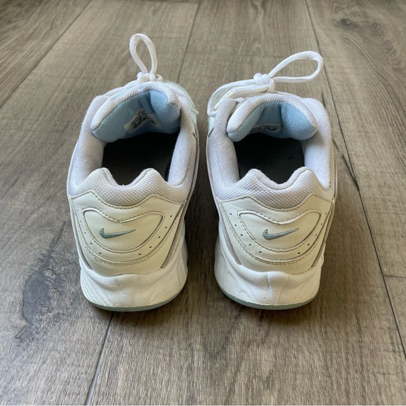 Women’s Nike Rolling Rail Walking Shoes - White and Blue - Picture 3 of 8